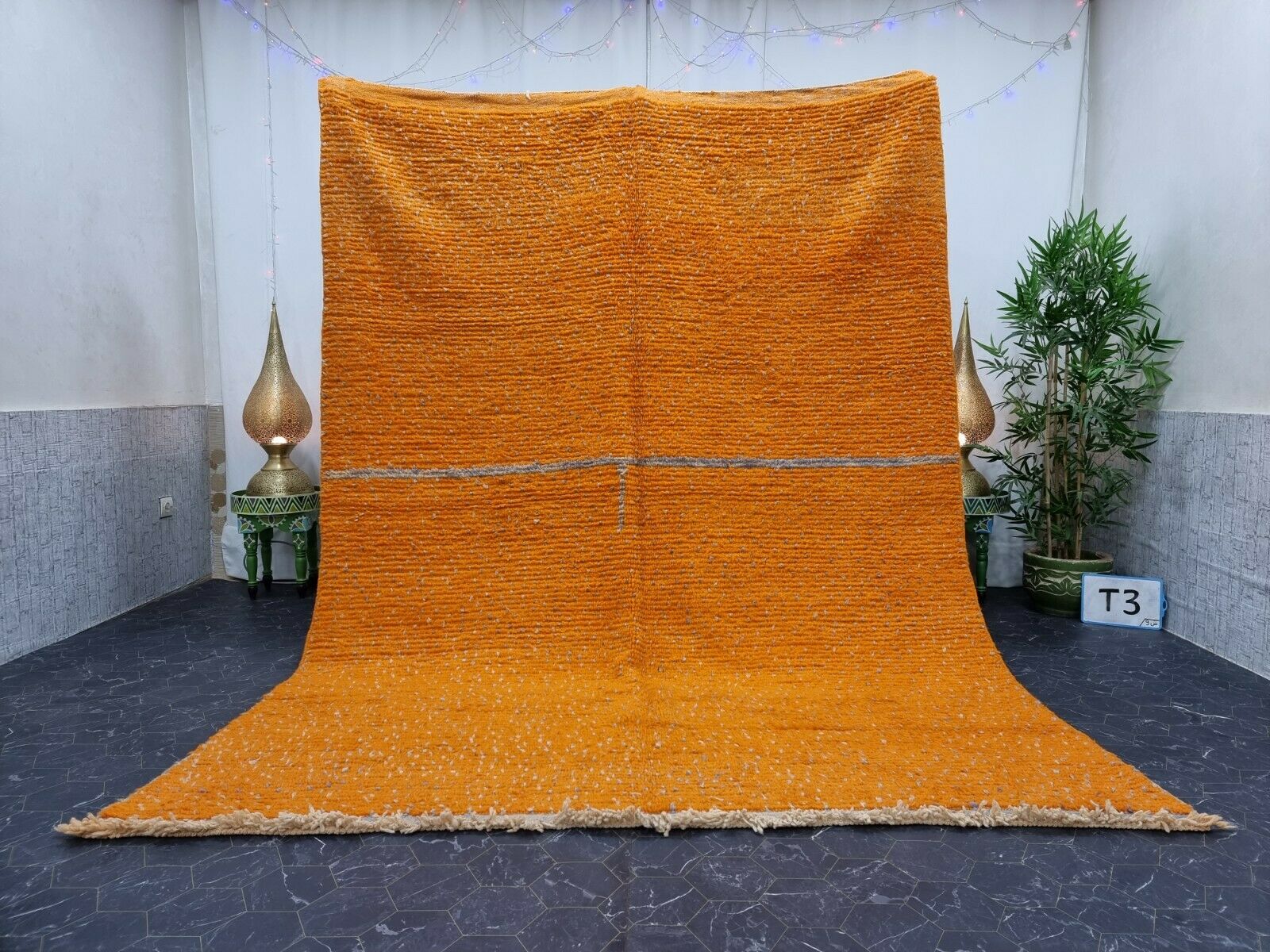 LIMUNA - Handmade Dotted Boujaad Berber Rug