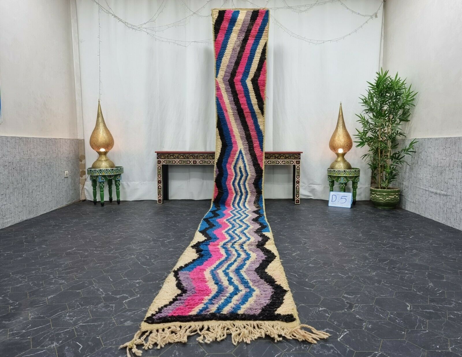 IZAR- Abstract Zigzag Tribal Runner Rug