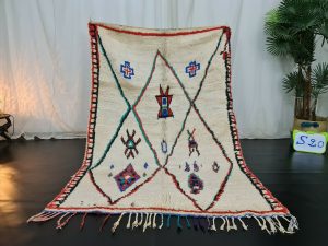 PUFF- White Berber Symboles Vintage Wool Rug