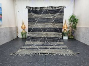 BILIE- Grey Geometric Kilim Zanafi Berber Moroccan Rug